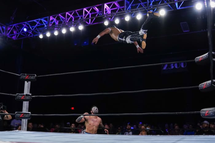 Arez leaps from the top rope on MLW Fusion